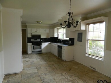 1333 1333 Graham Dr, Tyler, TX 75701 - photo 6