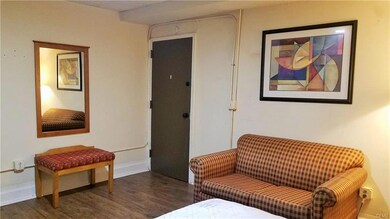 349 N 7th St unit 5, Allentown, PA 18102 - photo 6