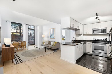 102 Christopher Columbus Dr unit 709, Jersey City, NJ 07302 - photo 2