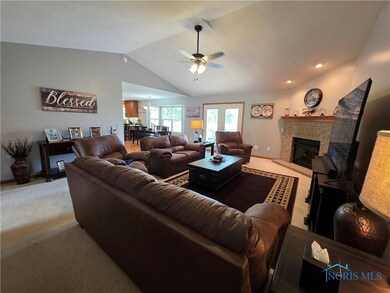 1464 Misty Oaks Dr, Findlay, OH 45840 - photo 6