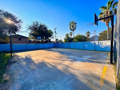 1205 International Blvd unit 1, Laredo, TX 78045 - photo 6