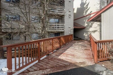Exterior walkway