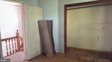 319 Hammond St, Westernport, MD 21562 - photo 3