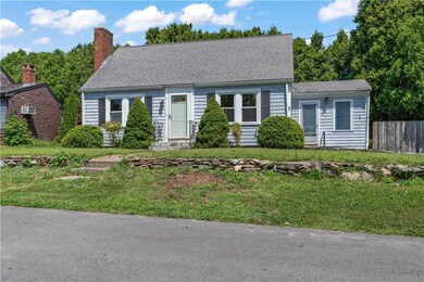 13 Bliven Ave, Bristol, RI 02809 - photo 2