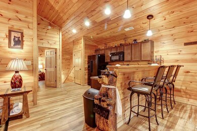 938 Mcmakin Dr, Pigeon Forge, TN 37863 - photo 6