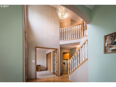 603 SW 25th Cir, Troutdale, OR 97060 - photo 4