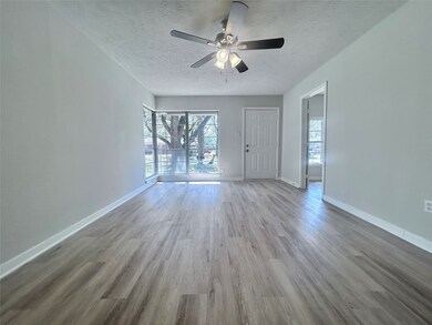 5901 Bretshire Dr, Houston, TX 77016 - photo 4