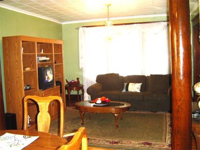 463 Springfield St, Chicopee, MA 01013 - photo 5