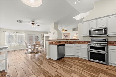 1009 Rose River Ct, Henderson, NV 89002 - photo 3