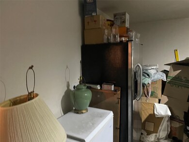 10326 Royal Oaks Dr, Houston, TX 77016 - photo 7