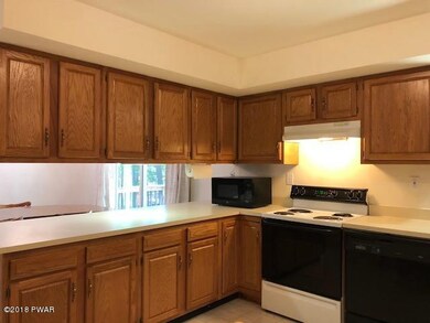 800 Hickory Ct, Hawley, PA 18428 - photo 5