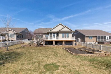 301 Spruce Hills Dr, Cedar Falls, IA 50613 - photo 3