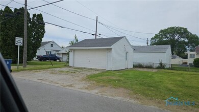 2 CAR GARAGE
