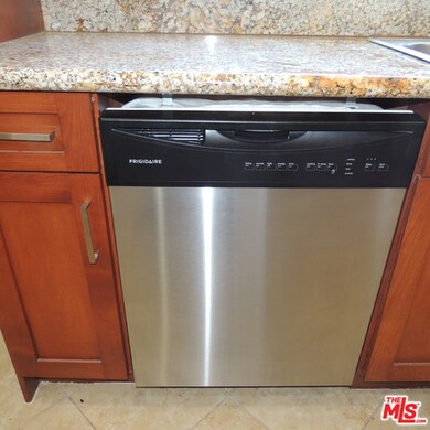 22014 Galvez St, Woodland Hills, CA 91364 - photo 3