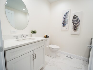 834 N Summit St, Wheaton, IL 60187 - photo 2