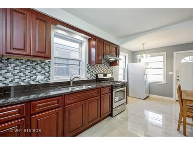 6137 N Fairfield Ave, Chicago, IL 60659 - photo 7