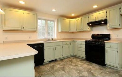 65 Eudora St, Haverhill, MA 01832 - photo 3