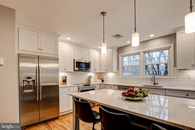 3804 Mode St, Fairfax, VA 22031 - photo 2