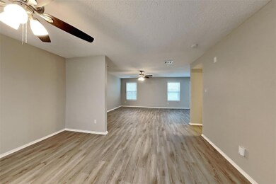 1901 Doecrest Dr, Denton, TX 76210 - photo 2