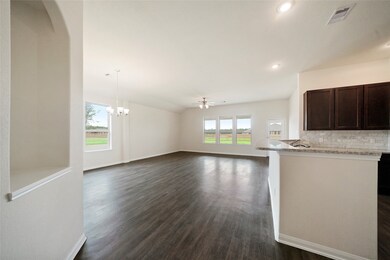 1043 Brahma Cir, East Bernard, TX 77435 - photo 3