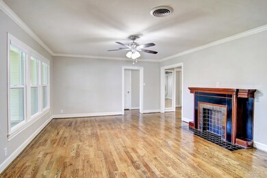Family Room (1st Living)