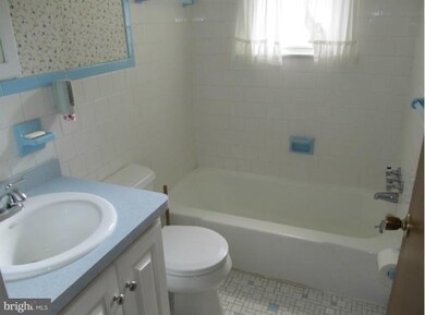 7903 Carol Ct, Clinton, MD 20735 - photo 6