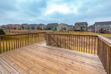 9617 Valley Pkwy, Johnston, IA 50131 - photo 4