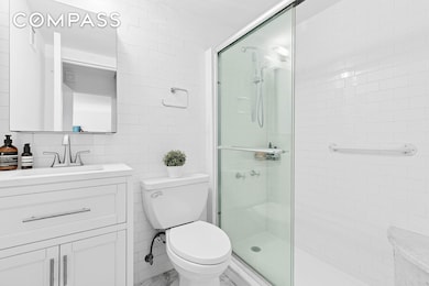 2 5th Ave unit 5B, New York, NY 10011 - photo 5