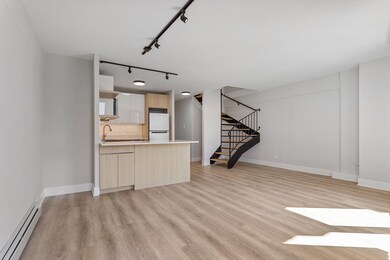 6166 N Sheridan Rd unit 22J, Chicago, IL 60660 - photo 4