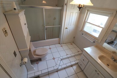 795 Salem St unit 2, Malden, MA 02148 - photo 4