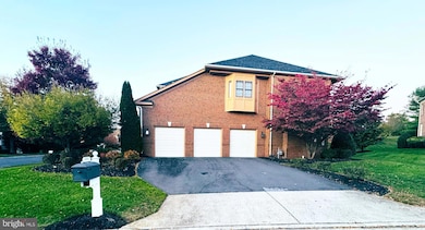 8301 Hancock Ct, Gainesville, VA 20155 - photo 5