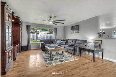 1838 Mckinley St, Enumclaw, WA 98022 - photo 3