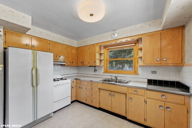 4311 Wehrman Ave, Schiller Park, IL 60176 - photo 4