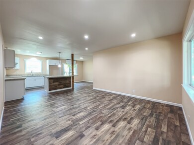 10502 Bucknell Rd, Houston, TX 77016 - photo 4
