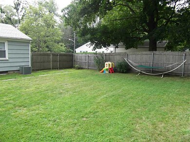 187 Roberta Ave, Woonsocket, RI 02895 - photo 7