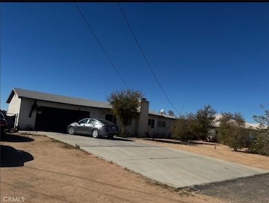 12442 Quinnault Rd, Apple Valley, CA 92308 - photo 2