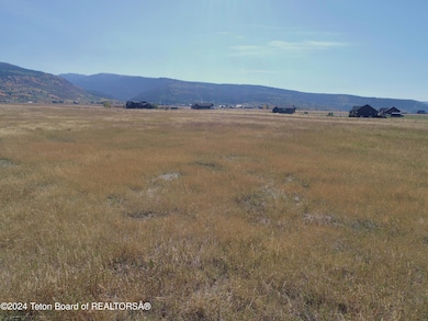 2020 Cherry Grove Ln, Victor, ID 83455 - photo 7