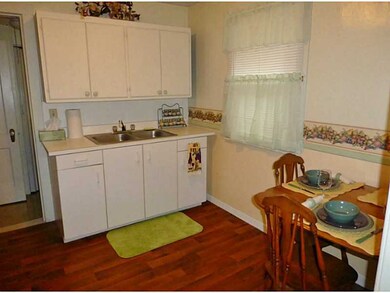 Kitchen. Nice Eat in Condition in very good condit