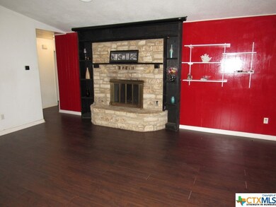 2401 Meadow Ln, Copperas Cove, TX 76522 - photo 3