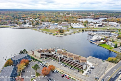 77 E Water St unit 5, Toms River, NJ 08753 - photo 6