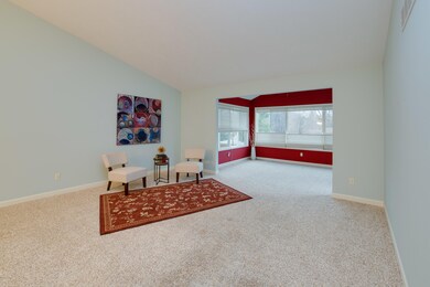 269_Round_Hill-07