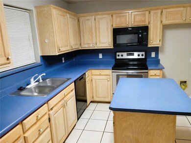 508 Valleyridge Ct, Decatur, TX 76234 - photo 7