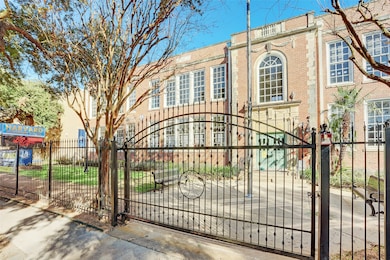 916 Oxford St, Houston, TX 77008 - photo 3