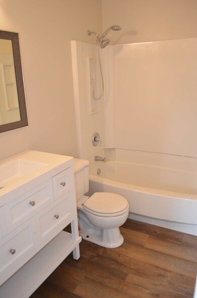 421 Cleveland Ave, Batavia, IL 60510 - photo 7