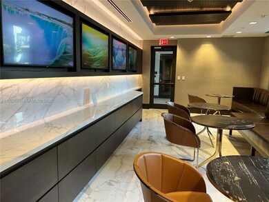 Merrick Manor unit 533, Coral Gables, FL 33146 - photo 3