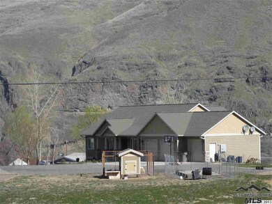 1422 4th St, Asotin, WA 99402 - photo 5