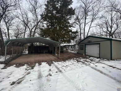 1146 SW Coker Rd, Wakarusa, KS 66546 - photo 5