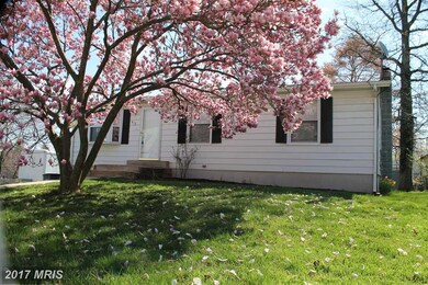 413 Lafayette Ave, Catonsville, MD 21228 - photo 2