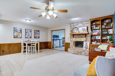 301 S Rimrock Rd, Enid, OK 73703 - photo 4