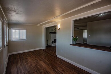 2102 Abbott Ave, Alamogordo, NM 88310 - photo 6